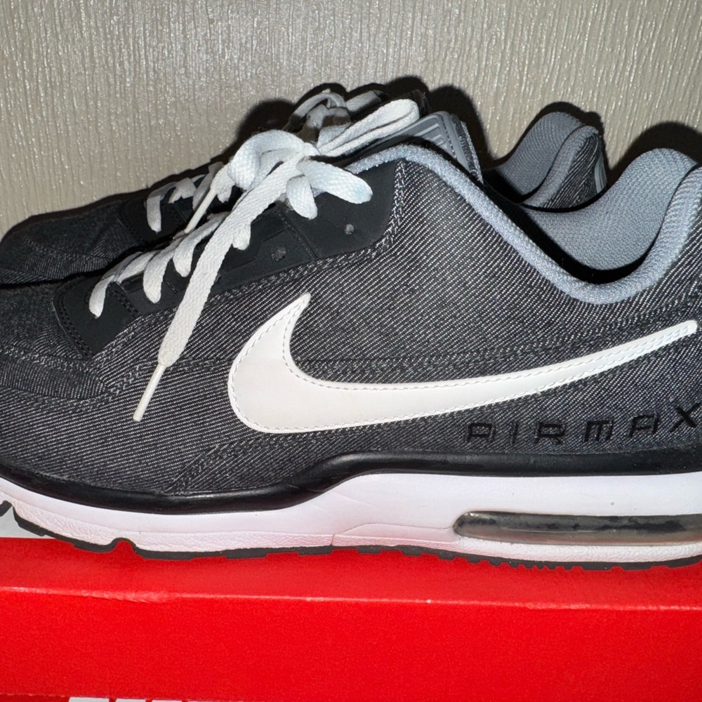 Nike Charcoal and White Denim Athletic Shoes - Picture 4 of 10